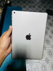 Ipad 8th Generation (128gb)