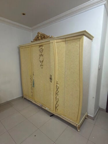 غرفه نوم نوعين نوع بدون سرير 