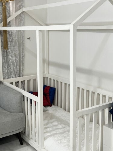  baby crib