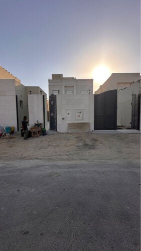 ام صلال علي 525 م