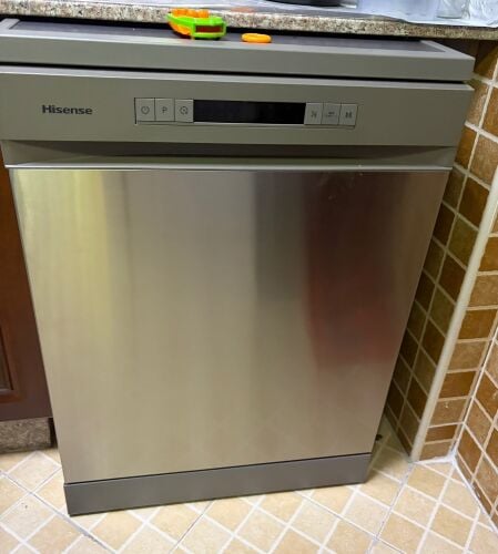 Hisense Dishwasher almost new