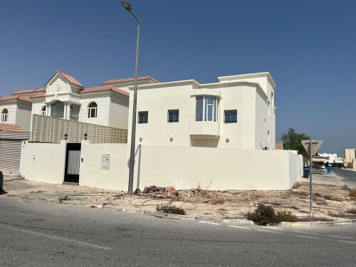 للإيجار فيلا الذخيرة بالمكيفات 