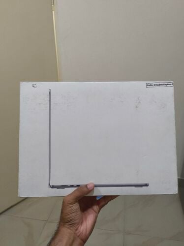 MacBook air m3 15" 8gb/256 (sealed)