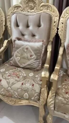 chairs 