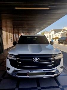 Toyota Land Cruiser GX 2023