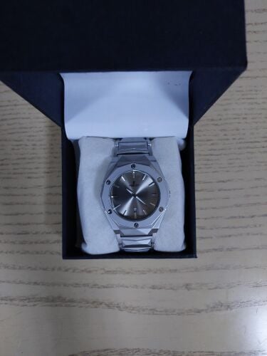 premium watch