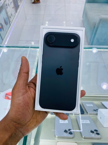 17 air 256 gb black