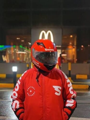 snoonu helmet