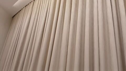 Fixing and selling curtain