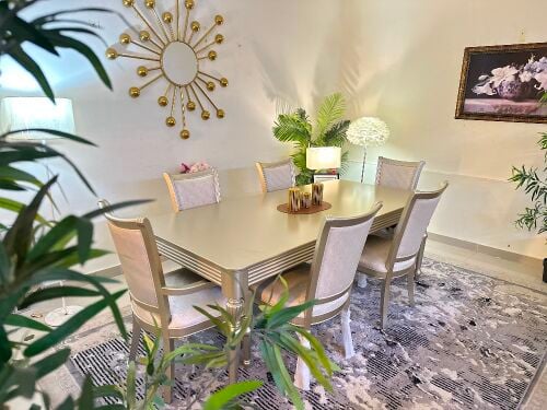 Dining table set