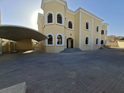 Villa for rent in Ain Khaled With a