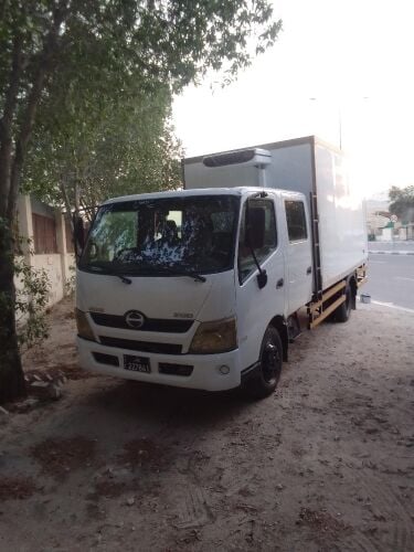 hino double cabin refrigerator pick