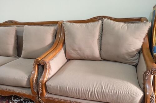 3 sofas - 7 seaters