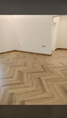باركيا' باركيا$ ضد الماء. باركيا