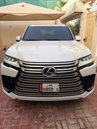 2023 LX600 FULL OPTION LOW KM