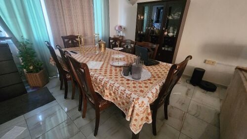 8 chair Dining Table