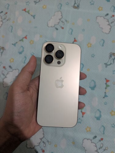 iPhone 16 pro 256gb