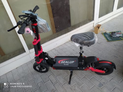 Electric scooter