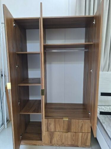 Sell Good 3 door Cabinet