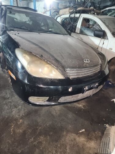 Lexus es 300 all parts available