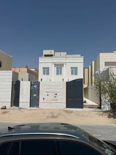 للبيع فيلا بام صلال ٥٢٥متر