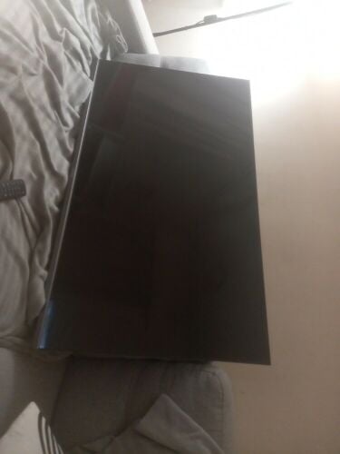 screen skyworth 43"