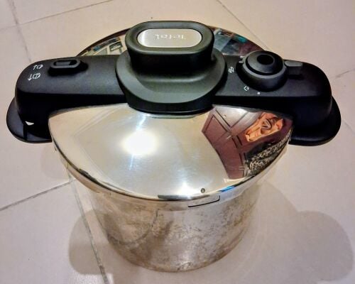 Tefal Secure Compact Pressure Cooke