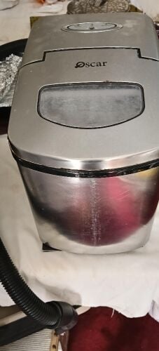 Ice maker