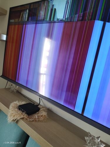 شاشة تي سي ال