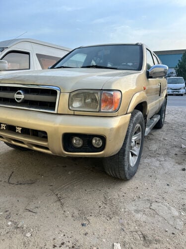 Nissan pathfinder all parts av