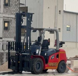5.5 Ton Forklift For Rent