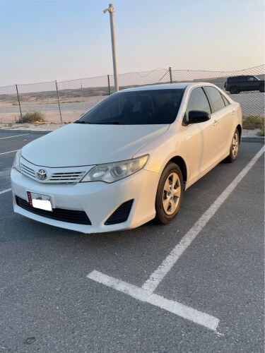للبيع تويوتا كامري جي ال  ٢٠١٥