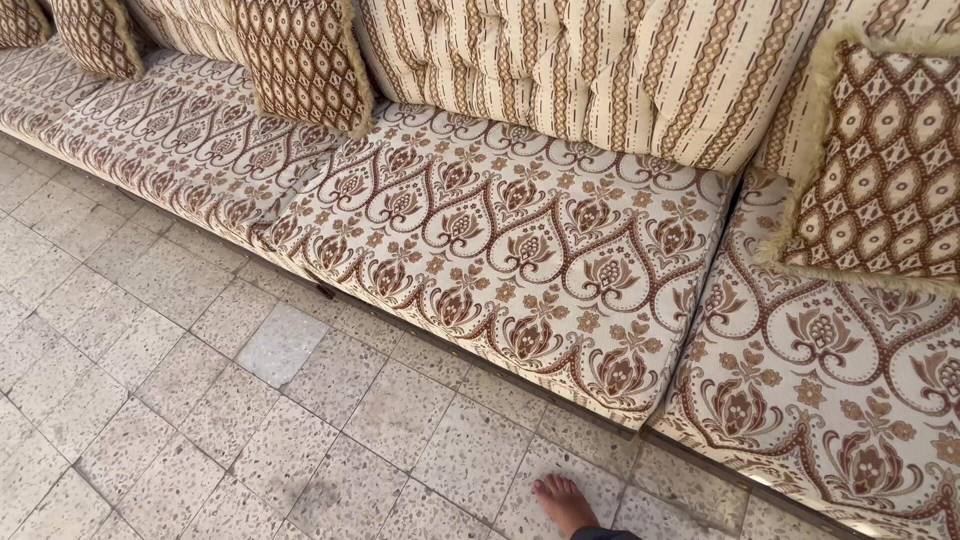 8 pieces sofa 