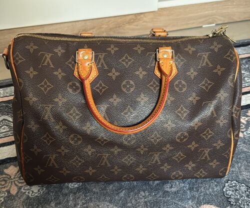 Decluttering Original Ladies Hand