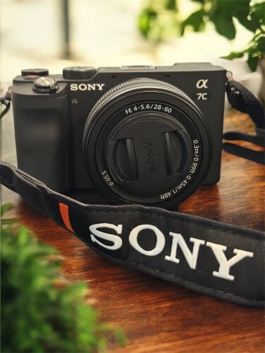 Sony Alpha 7C and canon eso 1100D