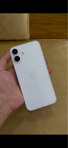 iPhone 16 Plus