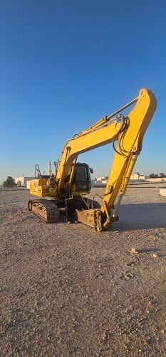 Komatsu 220