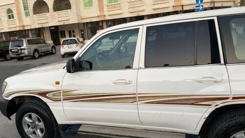 للبيع  سيارة لاند كروزر