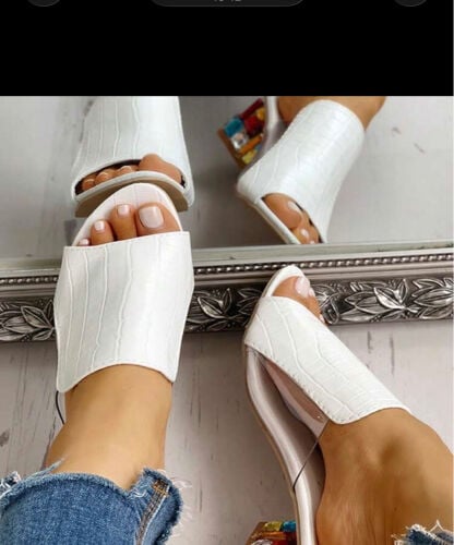 حذاء نسائى