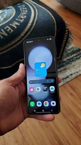 Samsung Galaxy Z Flip 5