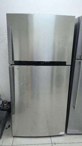 Lg Big fridge for sell