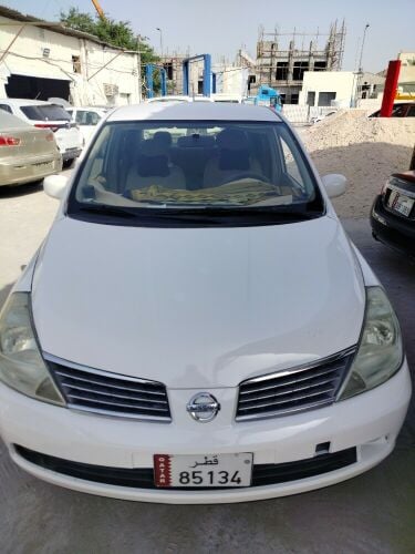 nissan tida