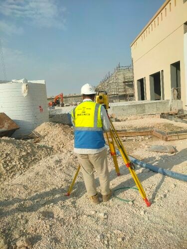 land surveyor