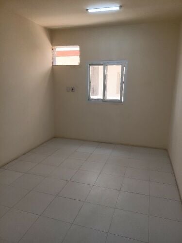 للايجار سكن بالصناعية قديمة