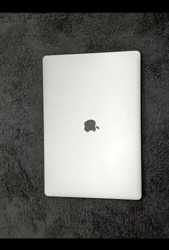 macbook pro 16inch 2019