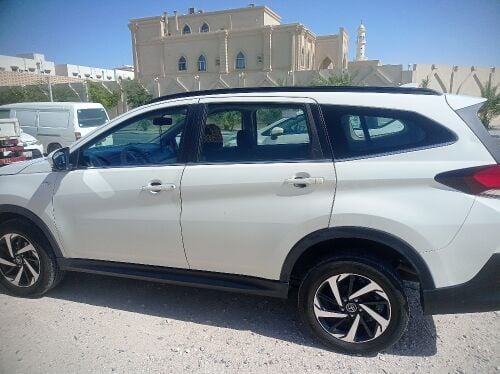 car for sale Toyota Rush