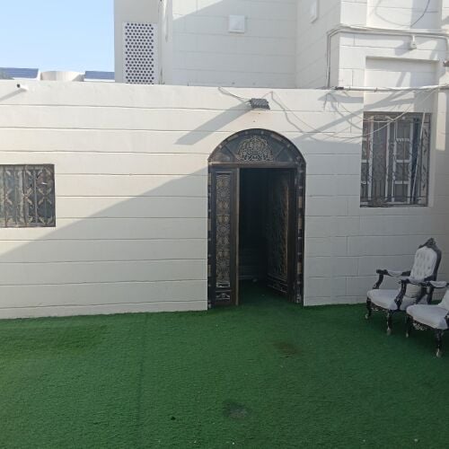 للايجار بيت شعبى بمعيذر