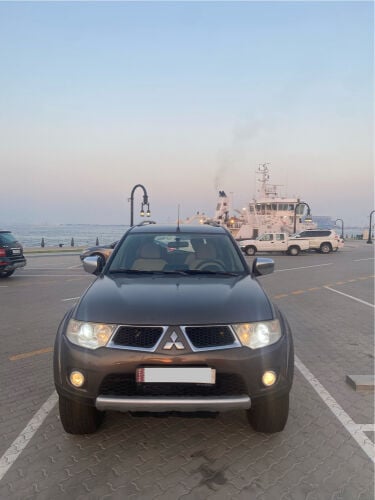 Mitsubishi Pajero Sports 2011