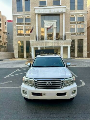 Land Cruisers GXR 2012 model