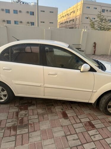 طالب شريك لمكتب تأجير سيارات ونقل